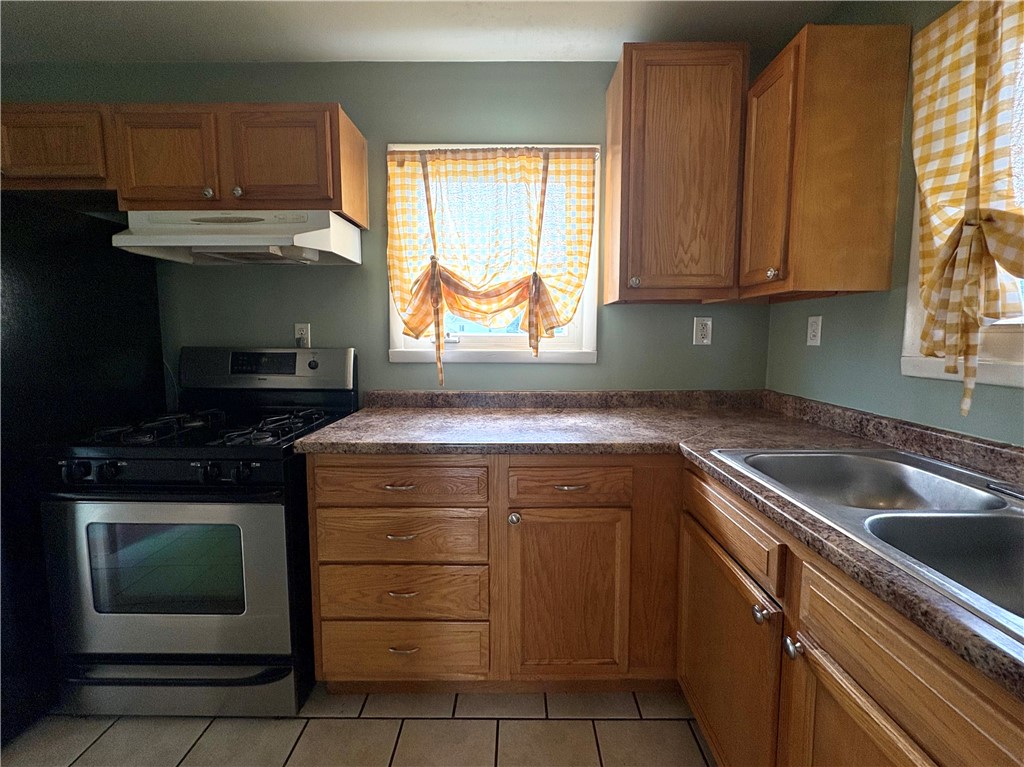 Rochester, Pennsylvania 15074, United States, 3 Bedrooms Bedrooms, ,1 BathroomBathrooms,Residential,Active,176757