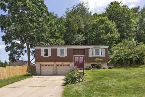 Homes For Sale - 5817 Monongahela Ave Ave<br/> Bethel Park, PA 15102