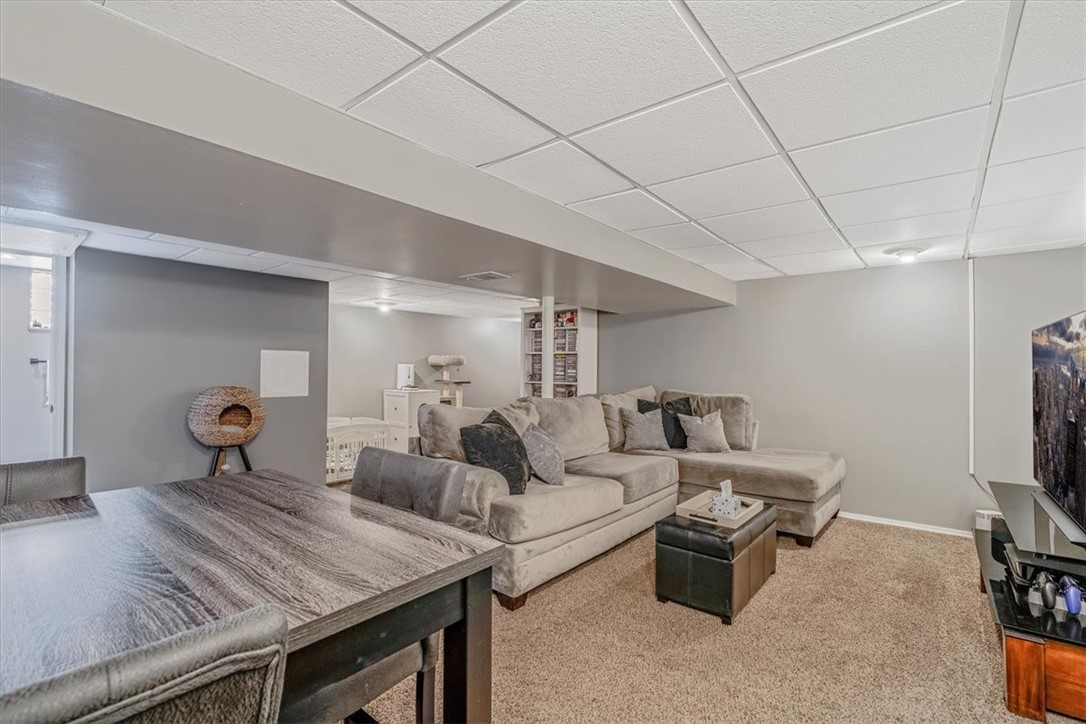 Ross Twp, Pennsylvania 15214, United States, 3 Bedrooms Bedrooms, ,2 BathroomsBathrooms,Residential,Active,176807