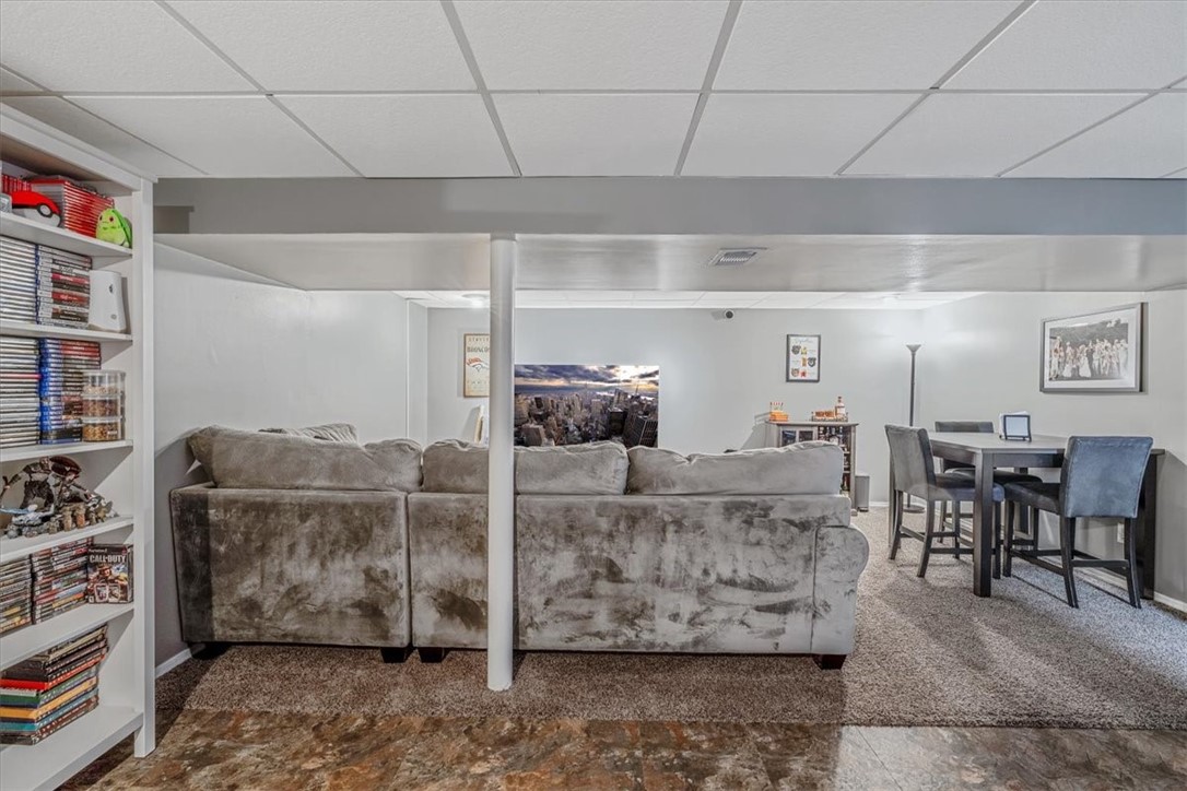 Ross Twp, Pennsylvania 15214, United States, 3 Bedrooms Bedrooms, ,2 BathroomsBathrooms,Residential,Active,176807