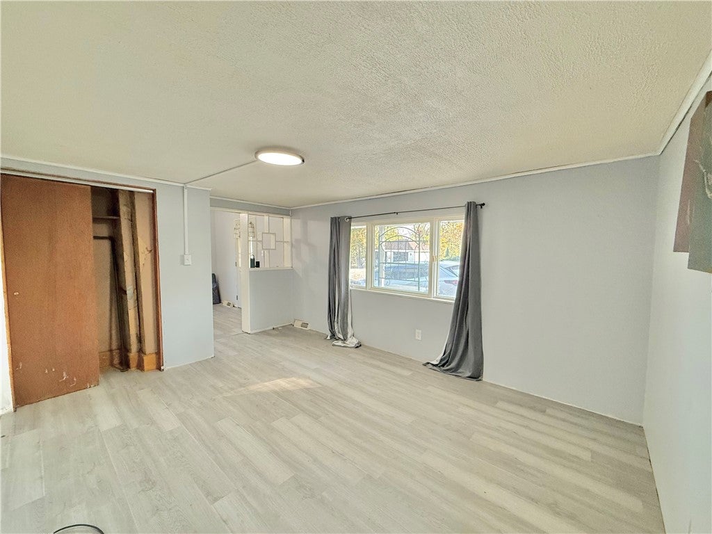 3057 Churchill Rd