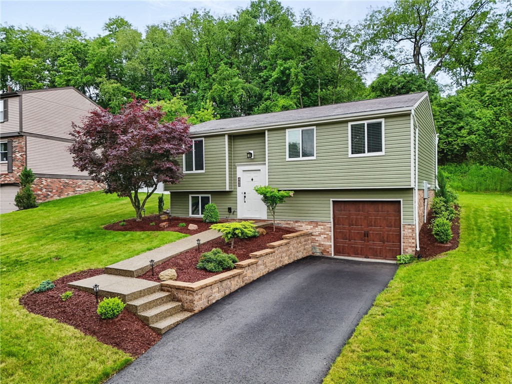 450 Limestone Dr Dr, Bethel Park, Pennsylvania image 4