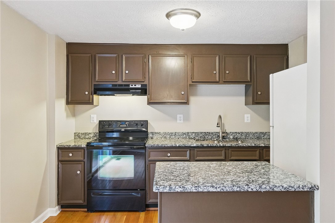 450 Limestone Dr Dr, Bethel Park, Pennsylvania image 14
