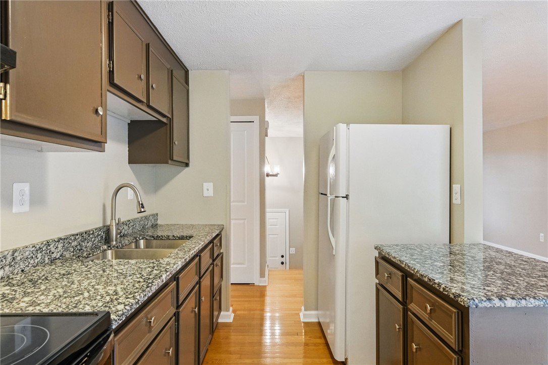 450 Limestone Dr Dr, Bethel Park, Pennsylvania image 15