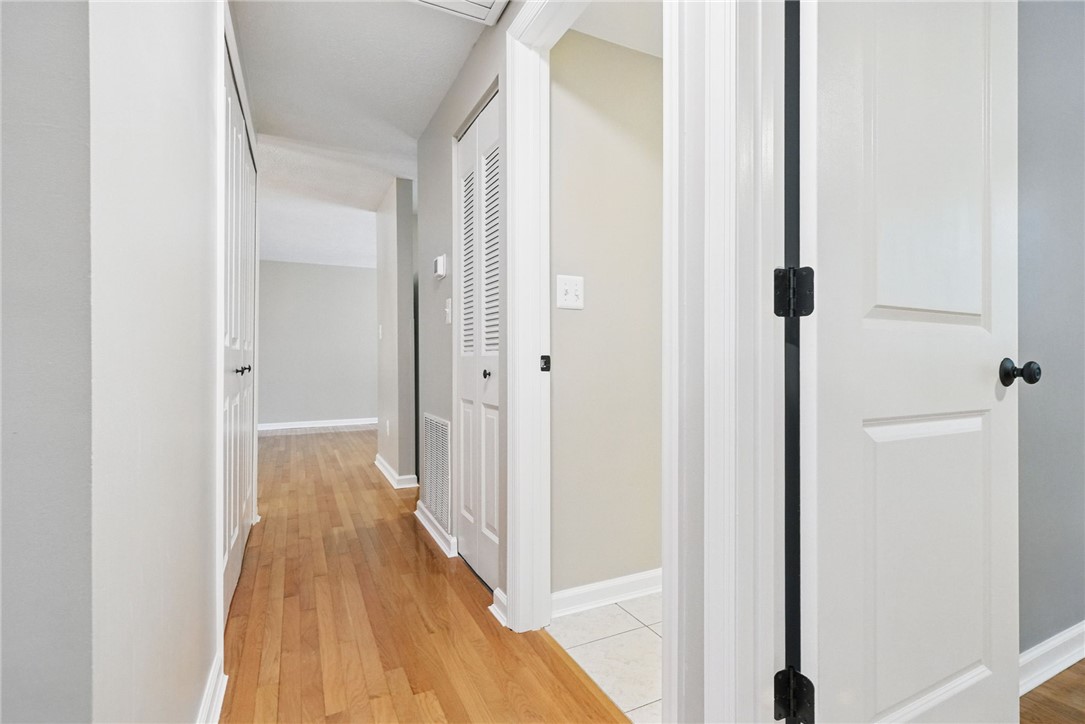450 Limestone Dr Dr, Bethel Park, Pennsylvania image 24