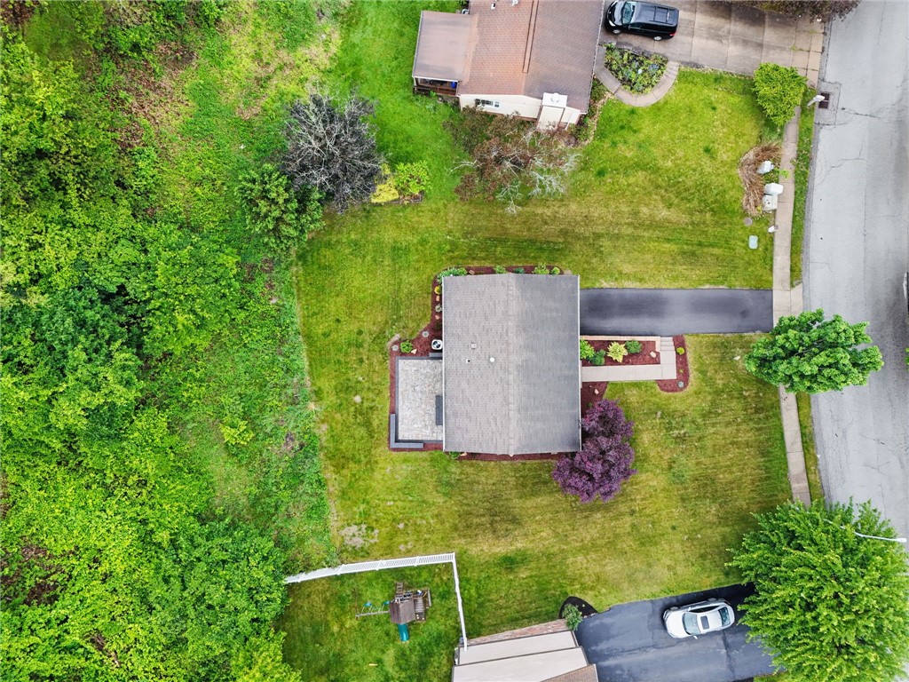 450 Limestone Dr Dr, Bethel Park, Pennsylvania image 35