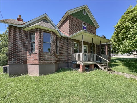 Homes For Sale - 605 Maple St St<br/> Luzerne Twp, PA 15417