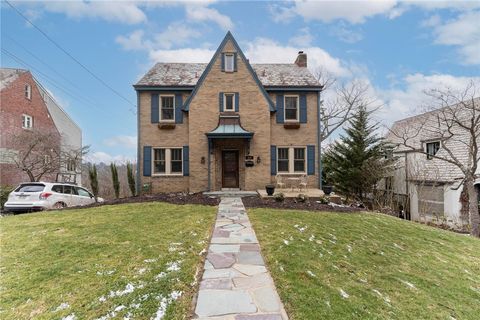 Photo of 250 Woodhaven Dr, Pittsburgh, PA 15228 (MLS # 1740971)