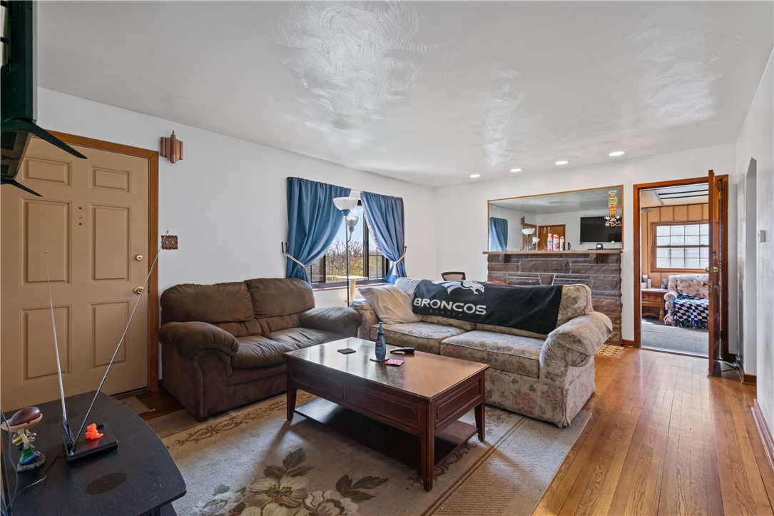 4517 Lebanon Church Rd Rd, West Mifflin, Pennsylvania image 4