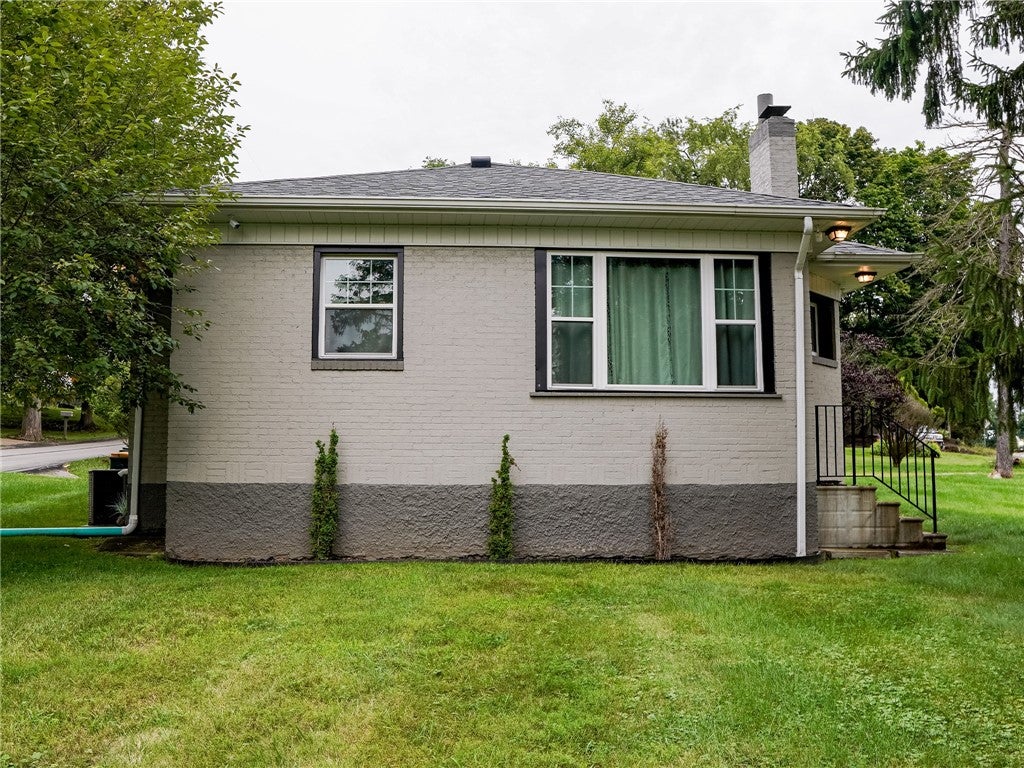 3855 Mount Royal Blvd