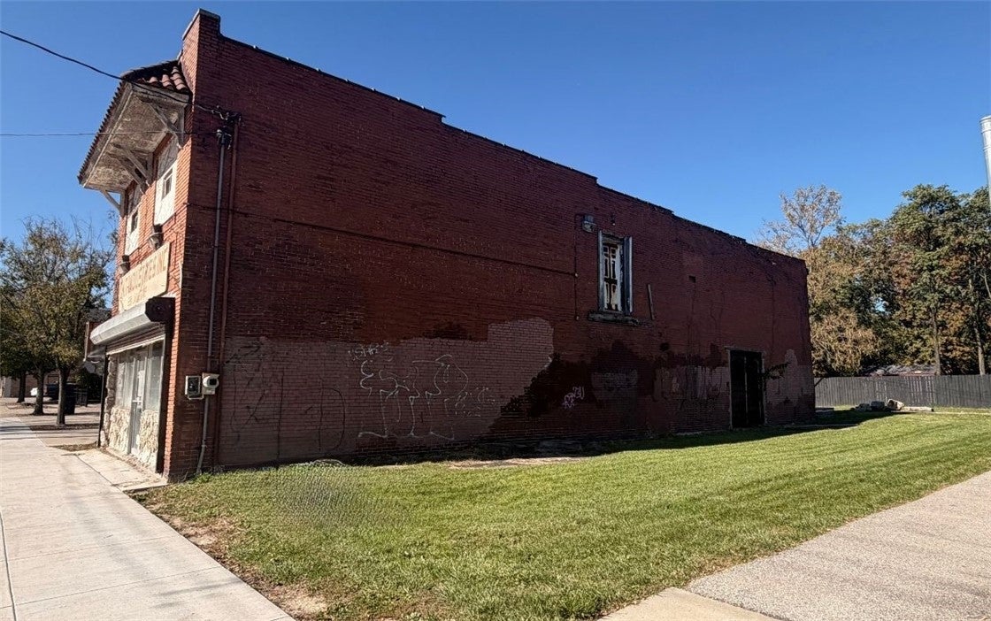 553 Larimer Ave