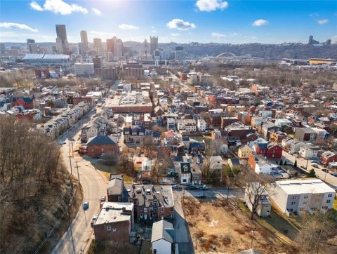 Photo of 108 E Jefferson St, Pittsburgh, PA 15212 (MLS # 1744908)