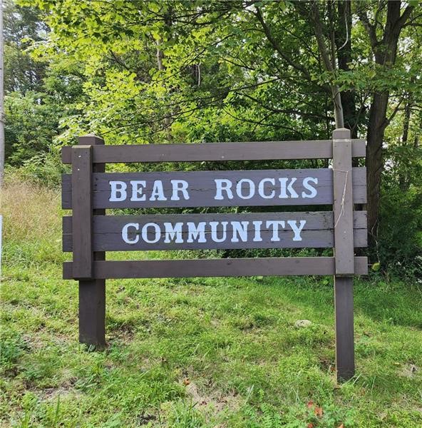 Bullskin Twp, Pennsylvania 15610, United States, ,Residential,Pending,44511