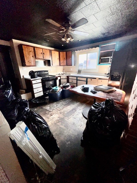 28 Main St St, W Pike Run Twp, Pennsylvania image 27