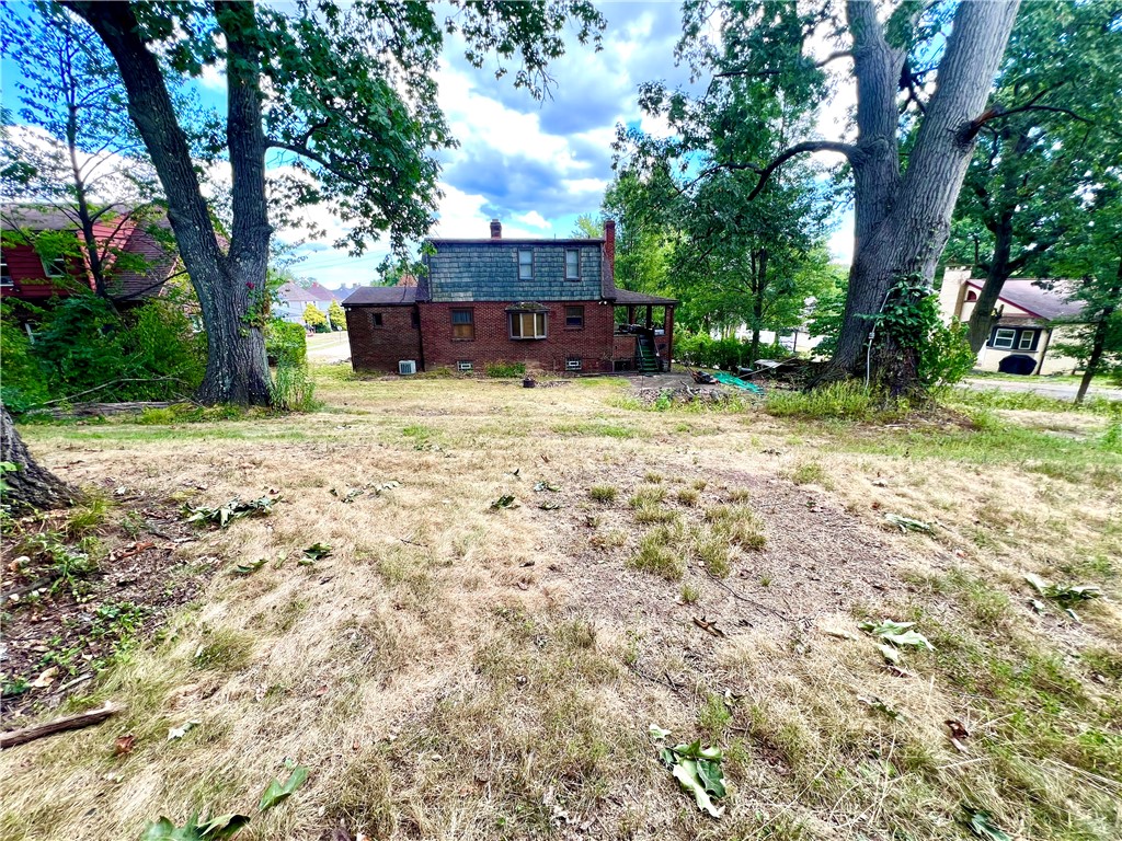 406 VINE STREET