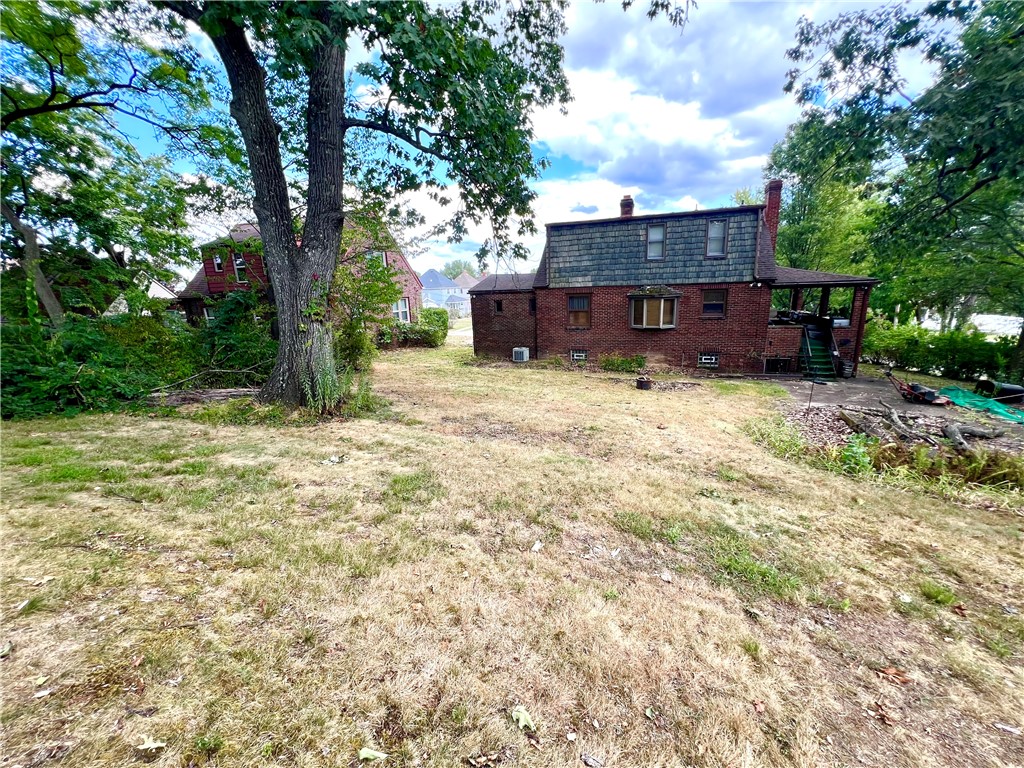 406 VINE STREET