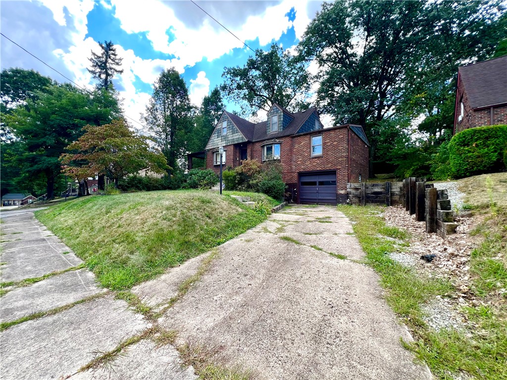 406 VINE STREET
