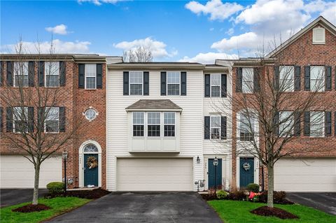 286 Broadstone Dr Adams Twp PA 16046