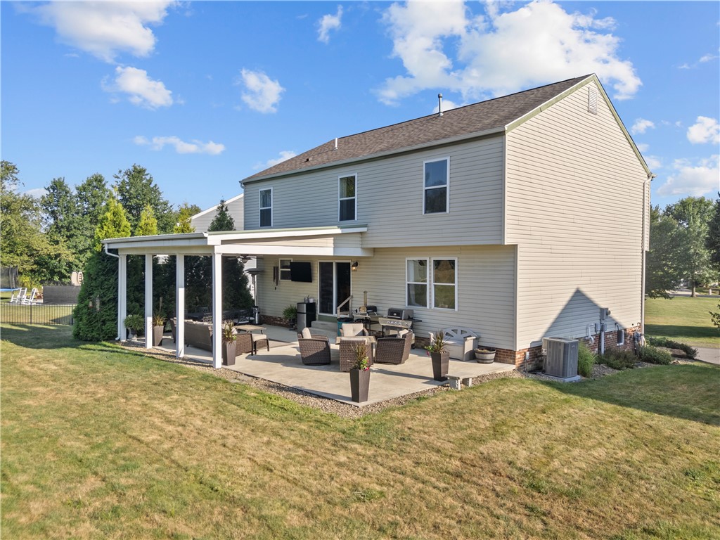 Jackson Twp, Pennsylvania 16037, United States, 4 Bedrooms Bedrooms, ,3 BathroomsBathrooms,Residential,Active,192563