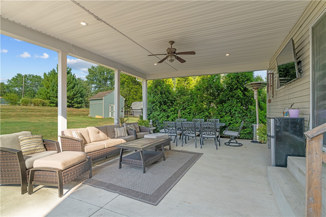 Jackson Twp, Pennsylvania 16037, United States, 4 Bedrooms Bedrooms, ,3 BathroomsBathrooms,Residential,Active,192563