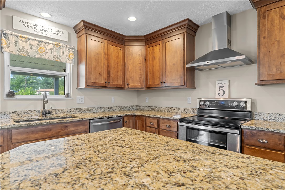 Jackson Twp, Pennsylvania 16037, United States, 4 Bedrooms Bedrooms, ,3 BathroomsBathrooms,Residential,Active,192563