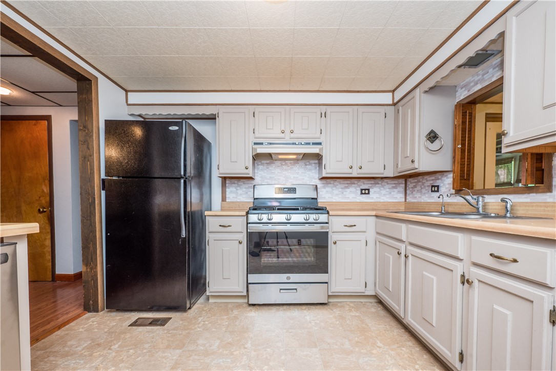 Union Twp - Wsh, Pennsylvania 15332, United States, 3 Bedrooms Bedrooms, ,2 BathroomsBathrooms,Residential,Contingent,130601