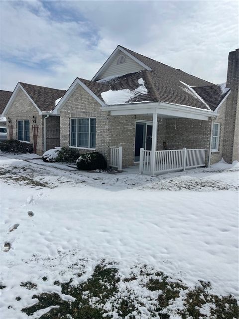 Photo of 104 Woodhawk Ln, Butler, PA 16001 (MLS # 1744424)