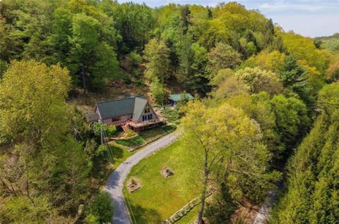 Photo for 316 Peoples Road
