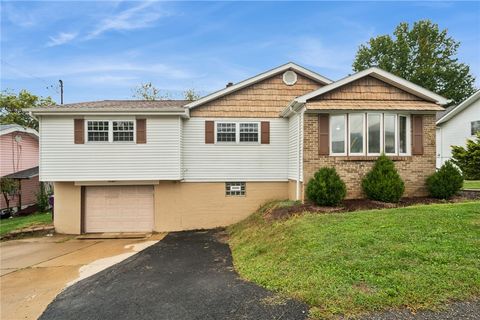 Photo of 738 Zandona St, New Kensington, PA 15068 (MLS # 1724815)