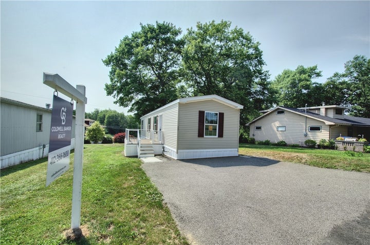 Photo 1 of 21 — 208 Cedar Ln, Middlesex Twp, PA 16059