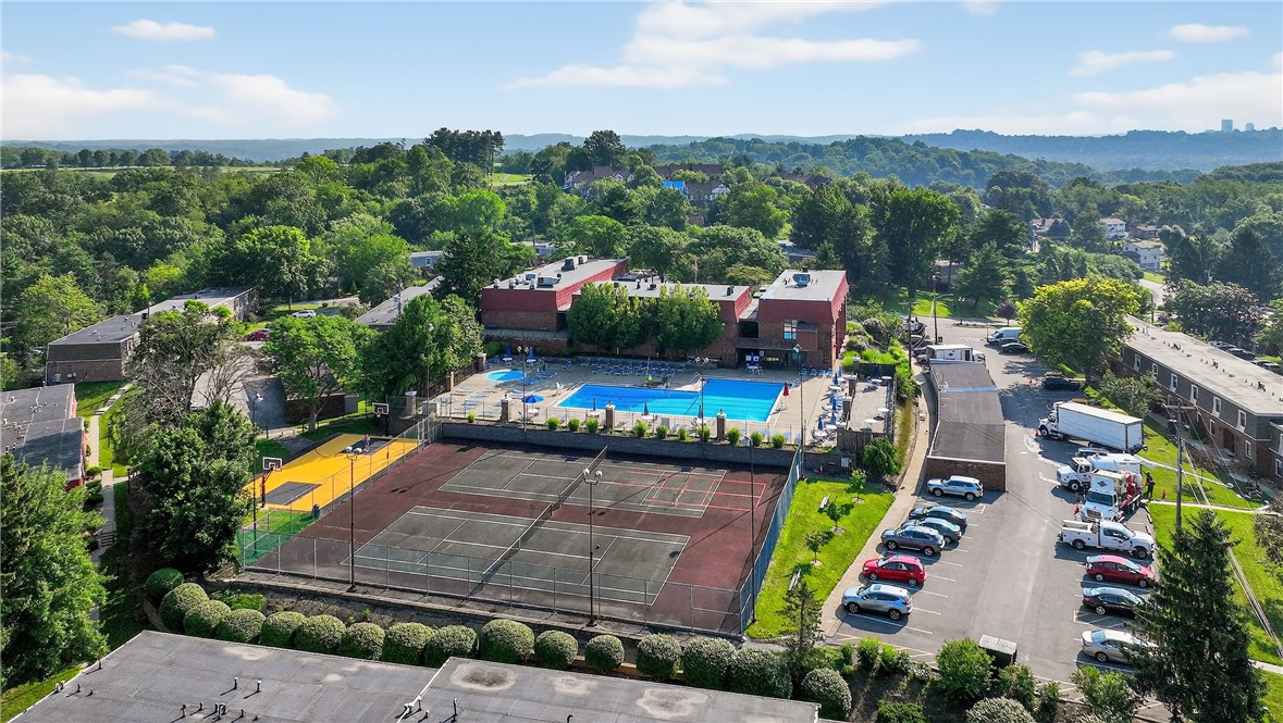 Pennsbury, Pennsylvania 15205, United States, 2 Bedrooms Bedrooms, ,1 BathroomBathrooms,Residential,Active,166957