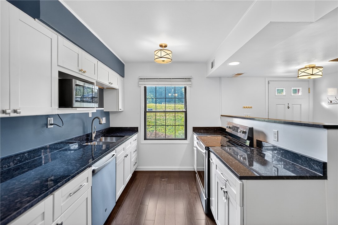 Pennsbury, Pennsylvania 15205, United States, 2 Bedrooms Bedrooms, ,1 BathroomBathrooms,Residential,Active,166957