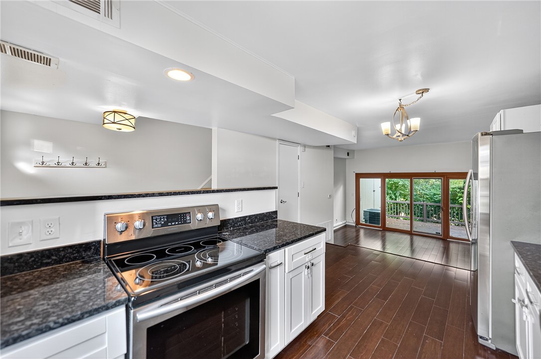 Pennsbury, Pennsylvania 15205, United States, 2 Bedrooms Bedrooms, ,1 BathroomBathrooms,Residential,Active,166957