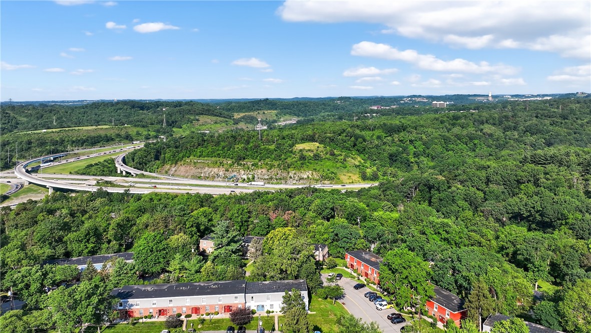 Pennsbury, Pennsylvania 15205, United States, 2 Bedrooms Bedrooms, ,1 BathroomBathrooms,Residential,Active,166957