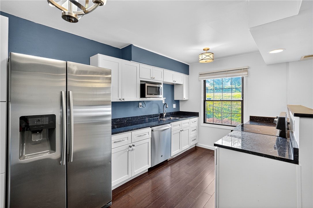 Pennsbury, Pennsylvania 15205, United States, 2 Bedrooms Bedrooms, ,1 BathroomBathrooms,Residential,Active,166957