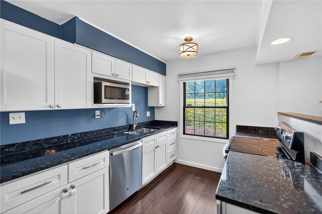 Pennsbury, Pennsylvania 15205, United States, 2 Bedrooms Bedrooms, ,1 BathroomBathrooms,Residential,Active,166957