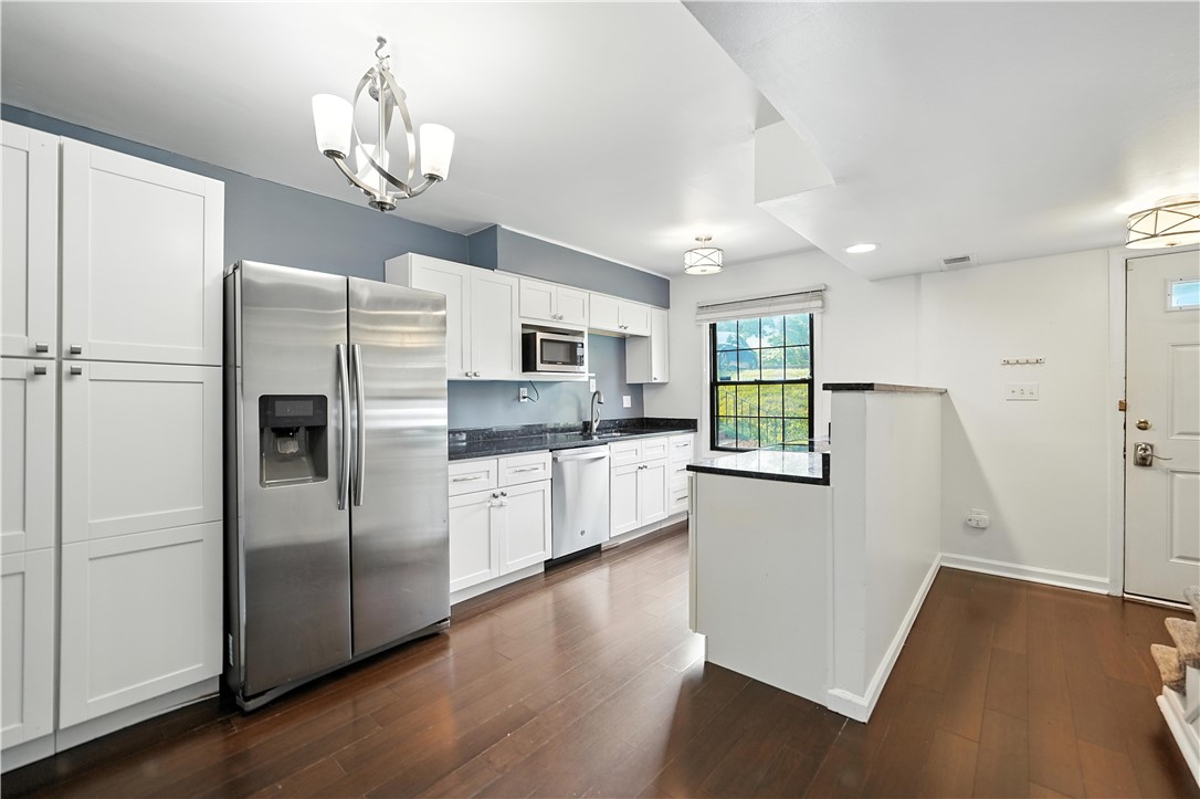 Pennsbury, Pennsylvania 15205, United States, 2 Bedrooms Bedrooms, ,1 BathroomBathrooms,Residential,Active,166957