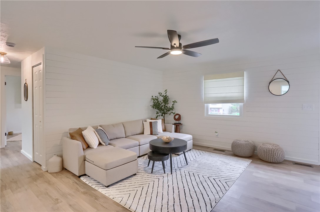 Cranberry Twp, Pennsylvania 16066, United States, 3 Bedrooms Bedrooms, ,2 BathroomsBathrooms,Residential,Active,227965