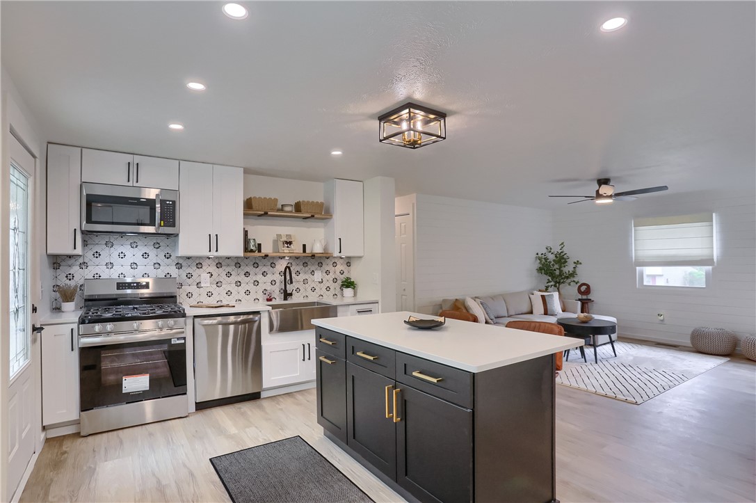 Cranberry Twp, Pennsylvania 16066, United States, 3 Bedrooms Bedrooms, ,2 BathroomsBathrooms,Residential,Active,227965