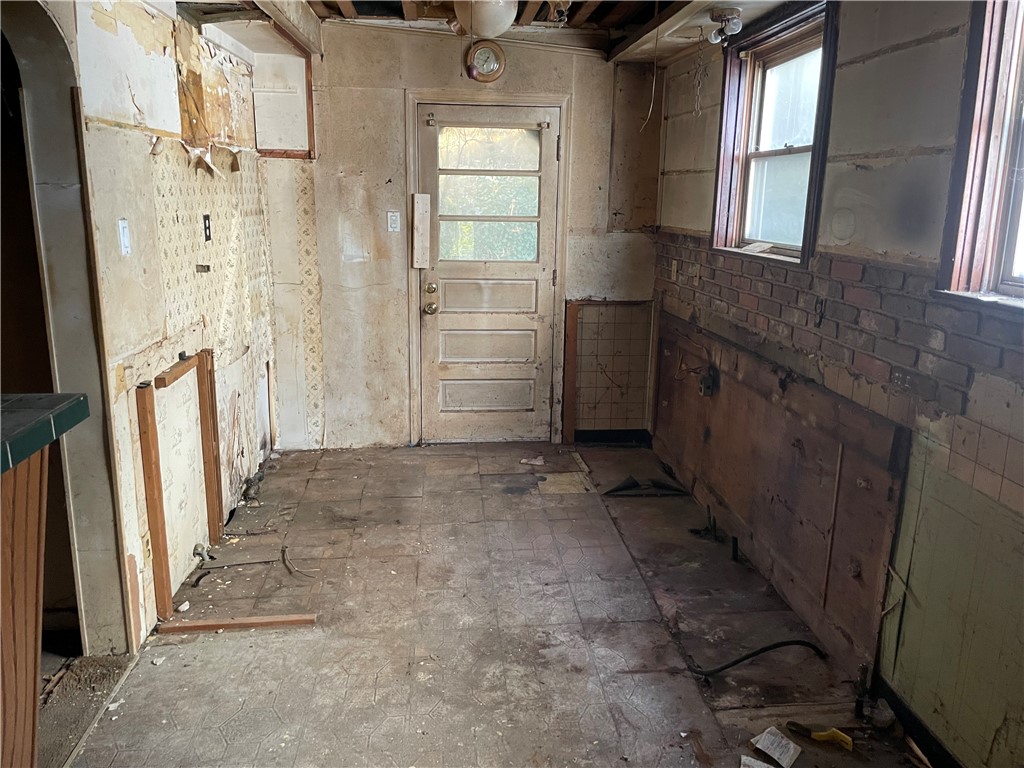 421 Fairview Ave Ave, Turtle Creek, Pennsylvania image 3