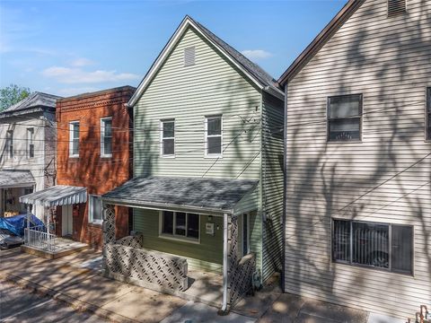 Homes For Sale - 5611 Wickliff St St<br/> Lawrenceville, PA 15201