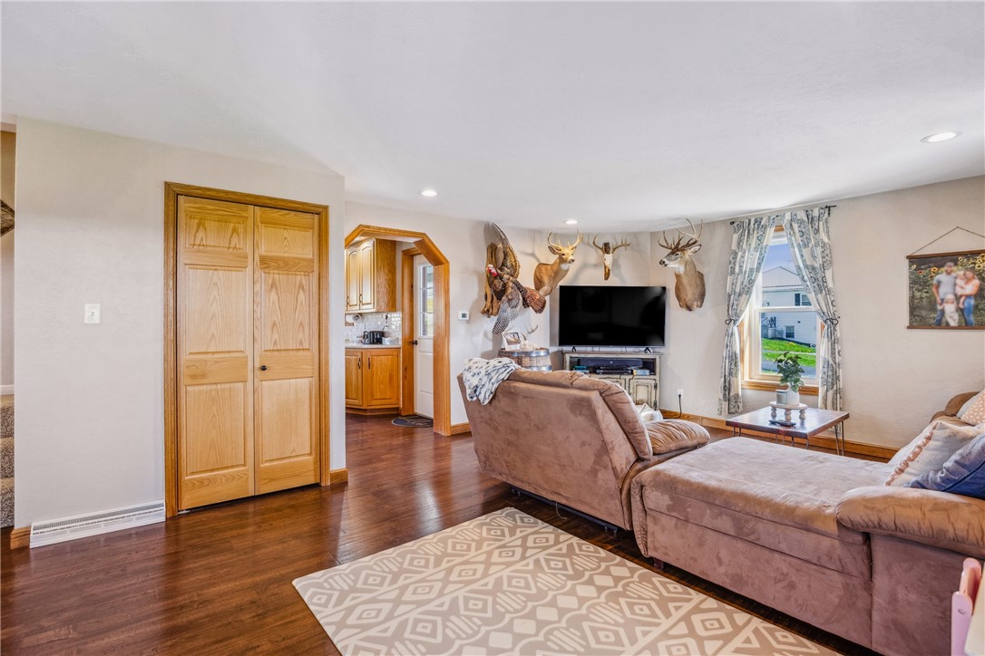 Milford Twp, Pennsylvania 15501, United States, 3 Bedrooms Bedrooms, ,2 BathroomsBathrooms,Residential,Contingent,115748