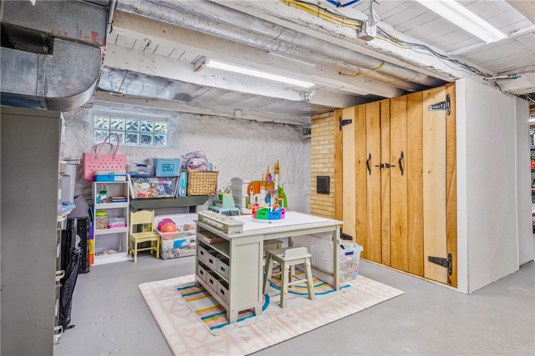 Milford Twp, Pennsylvania 15501, United States, 3 Bedrooms Bedrooms, ,2 BathroomsBathrooms,Residential,Contingent,115748