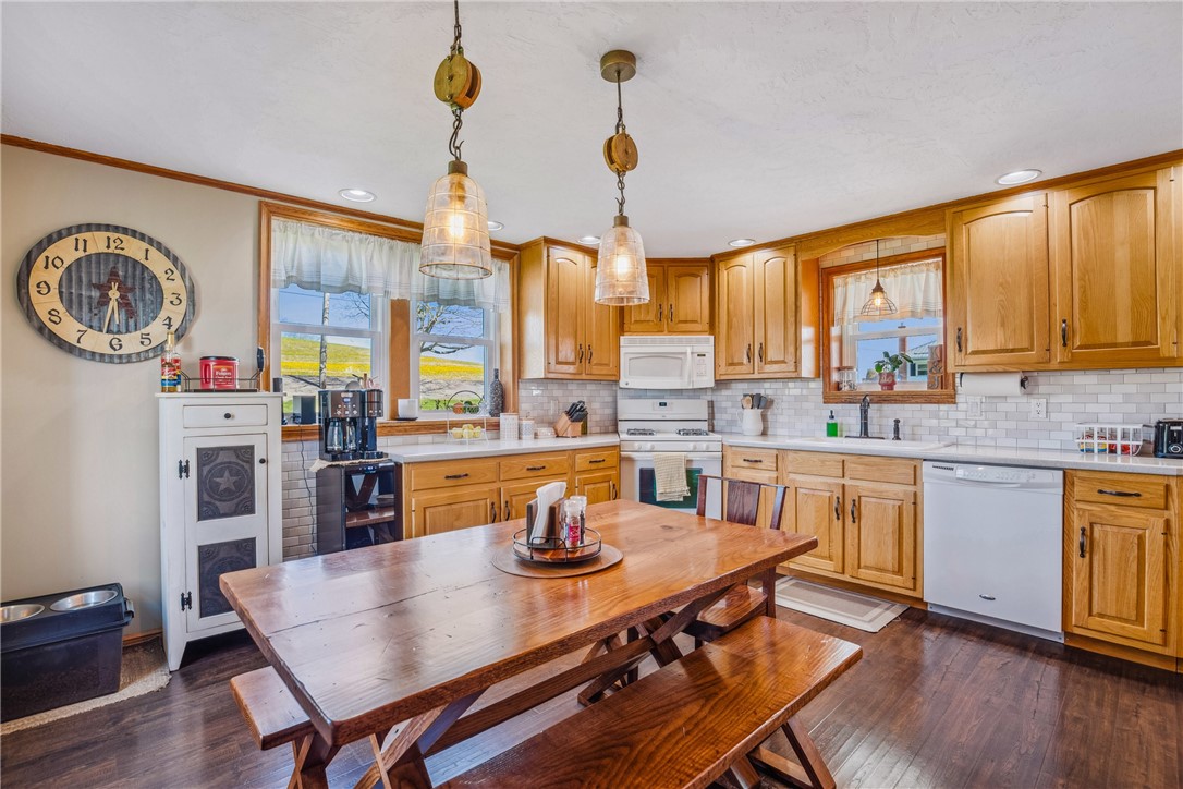 Milford Twp, Pennsylvania 15501, United States, 3 Bedrooms Bedrooms, ,2 BathroomsBathrooms,Residential,Contingent,115748