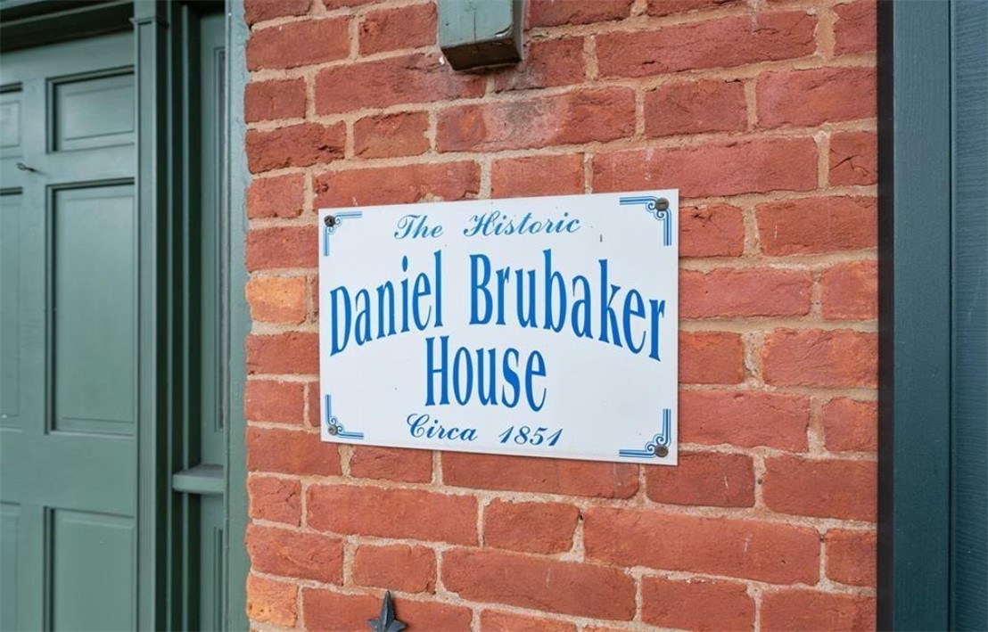 822 Main Street
