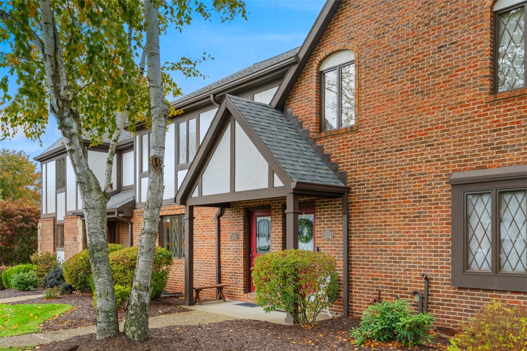 1606 Stone Mansion Drive