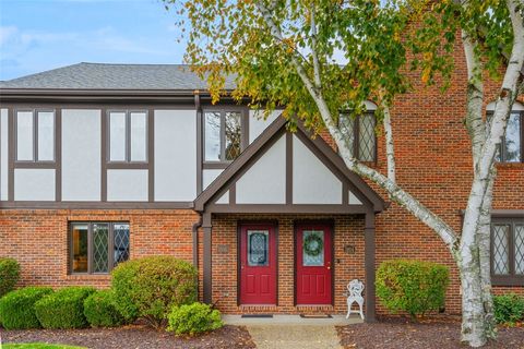 Photo of 1606 Stone Mansion Dr, Sewickley, PA 15143 (MLS # 1735894)