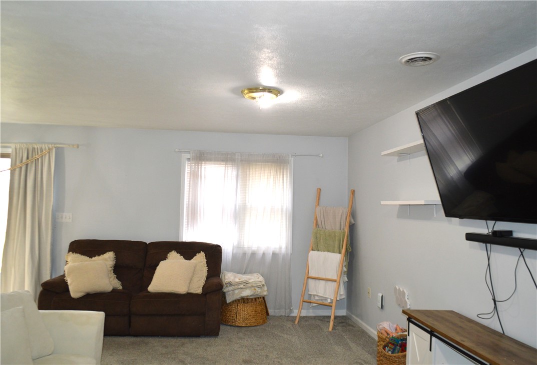 106 Meadowview Drive