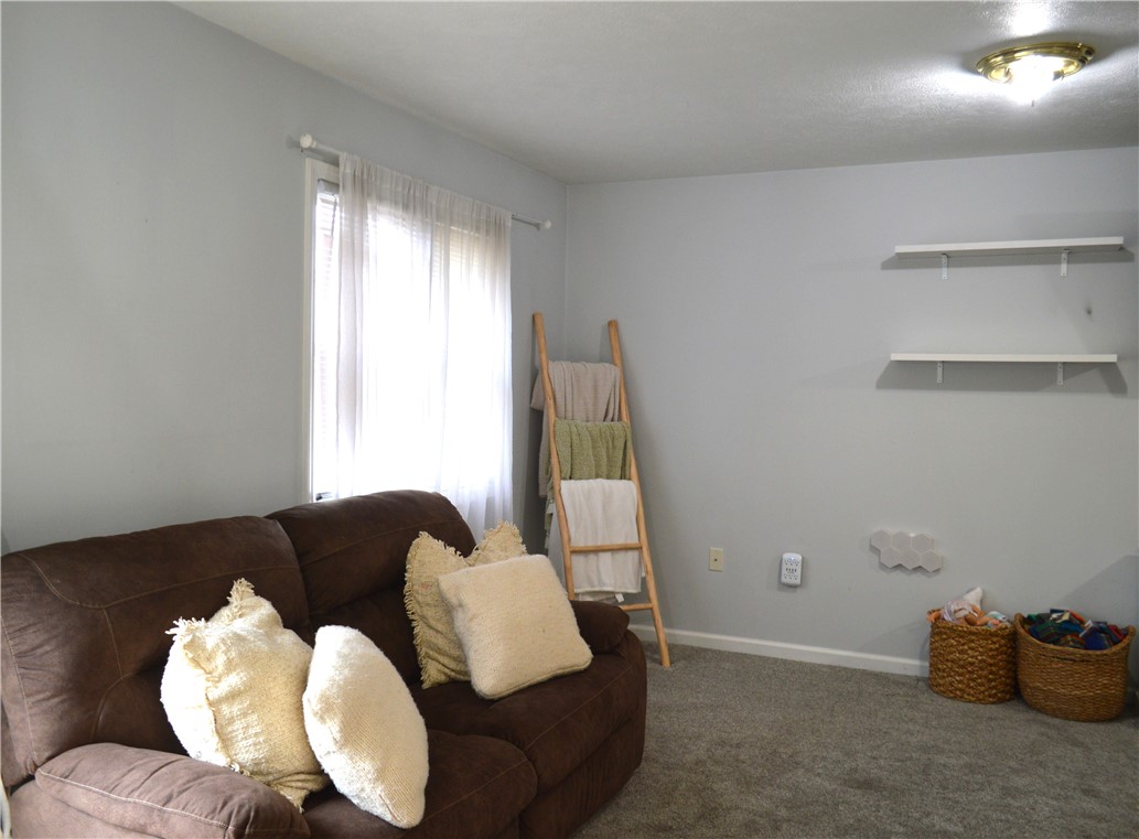 106 Meadowview Drive