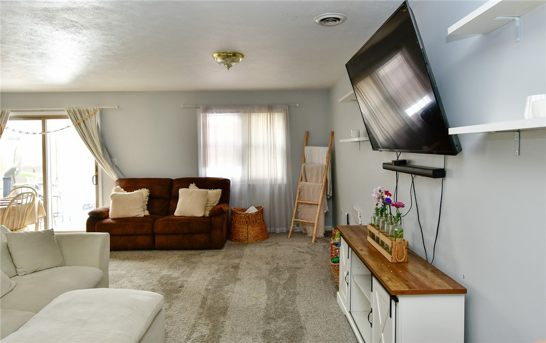 106 Meadowview Drive